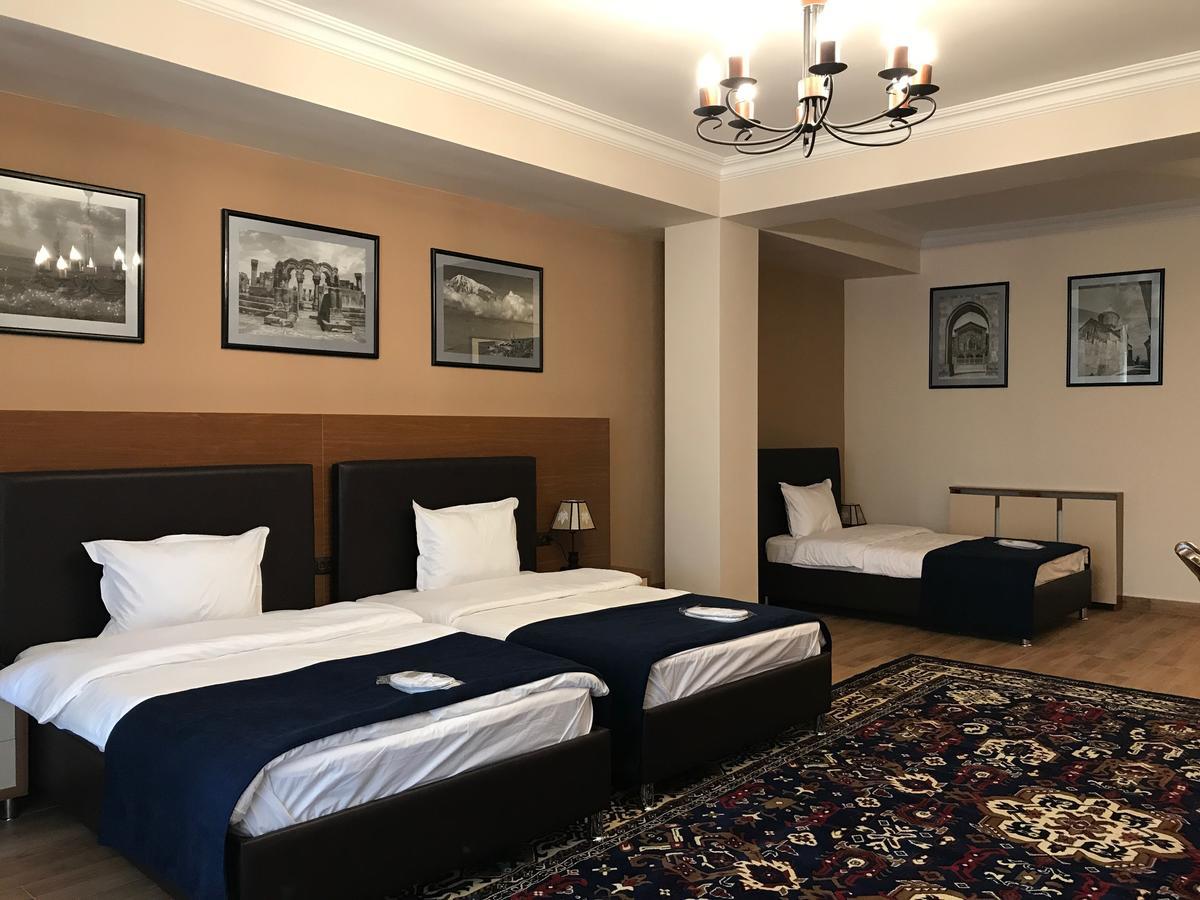 Hotel Plaza Viktoria Gjumri Exteriér fotografie