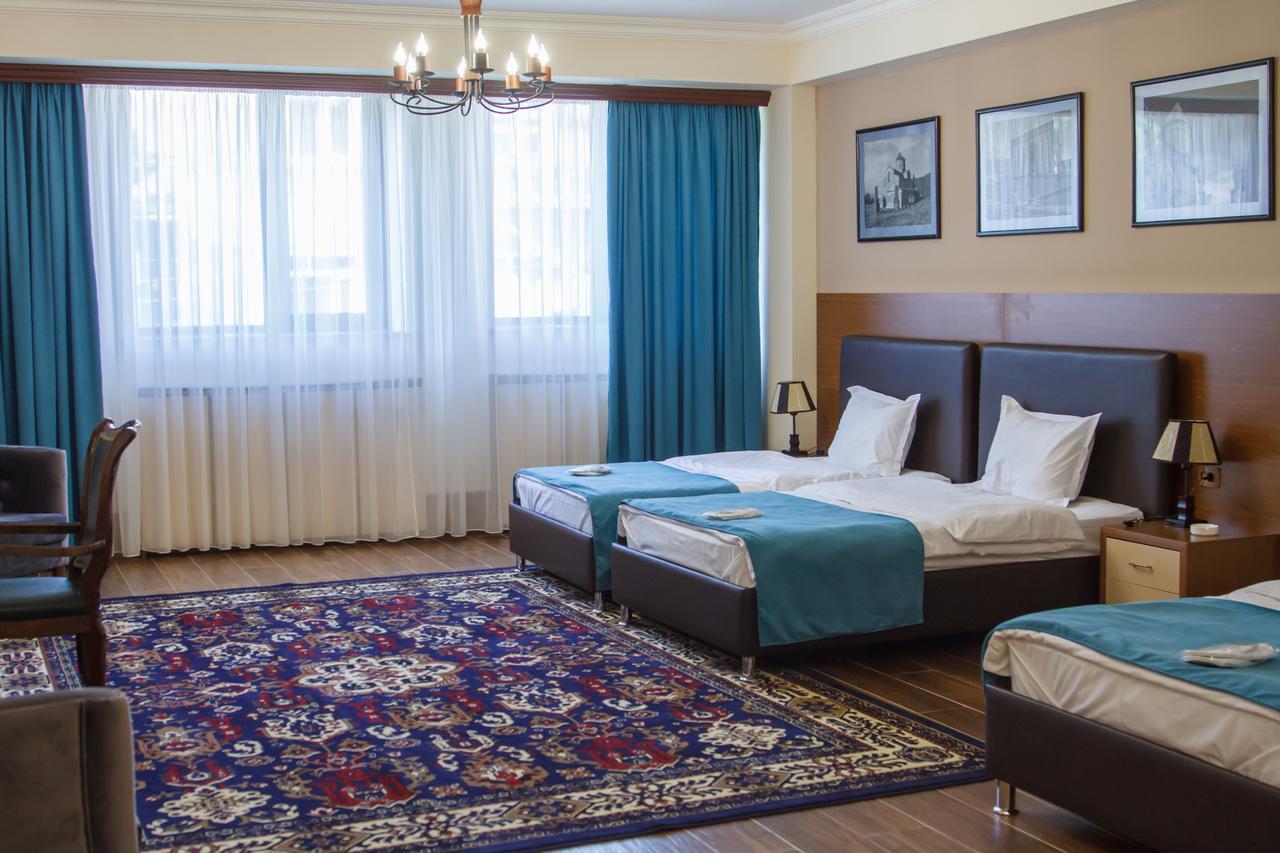 Hotel Plaza Viktoria Gjumri Exteriér fotografie